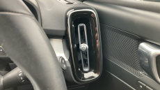 Volvo Xc40 1.5 T4 Recharge PHEV Plus Dark 5dr Auto Estate